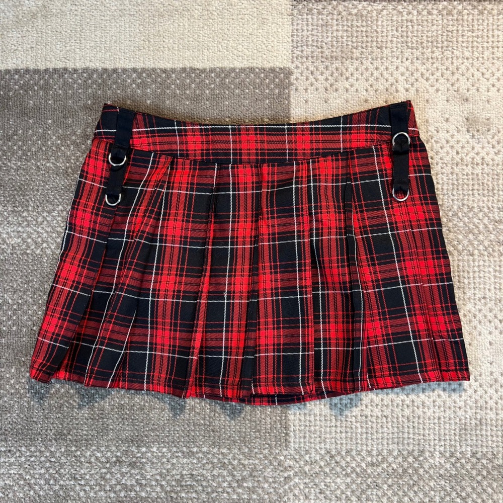 Tripp NYC Red Plaid Pleated Mini Skirt D-Ring RP853 Womens XS Punk Goth
